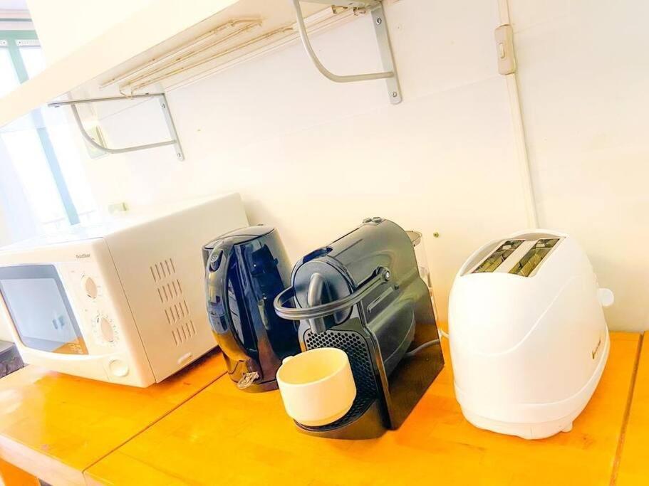Appartement 2 Chambres, Balcon, Parking Gratuit - Wifi