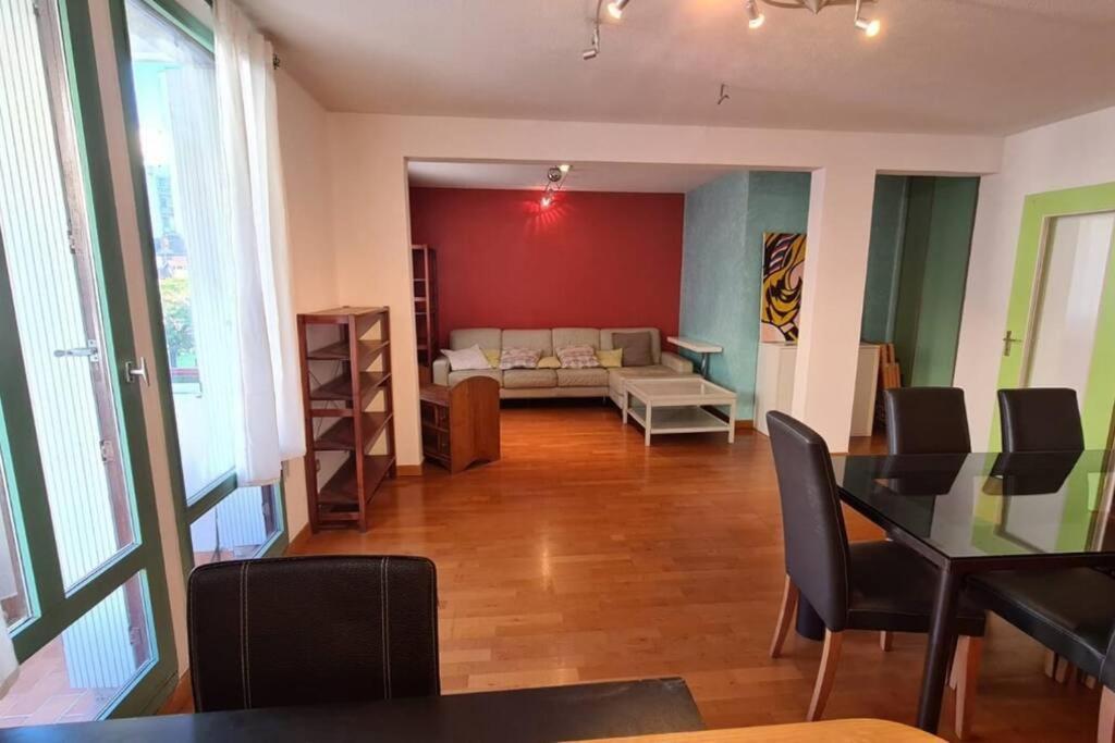 2 Chambres, Balcon, Parking Gratuit - Wifi Grenoble